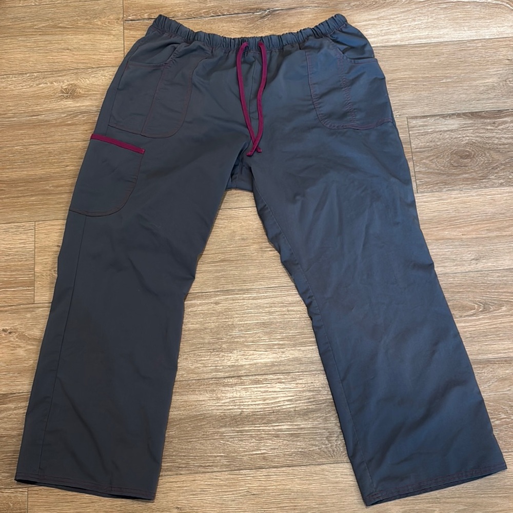 Women’s Gray Scrub Pants with Burgundy Accents